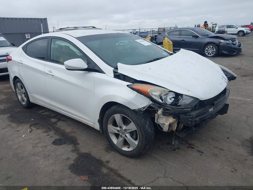 2013 HYUNDAI ELANTRA GLS