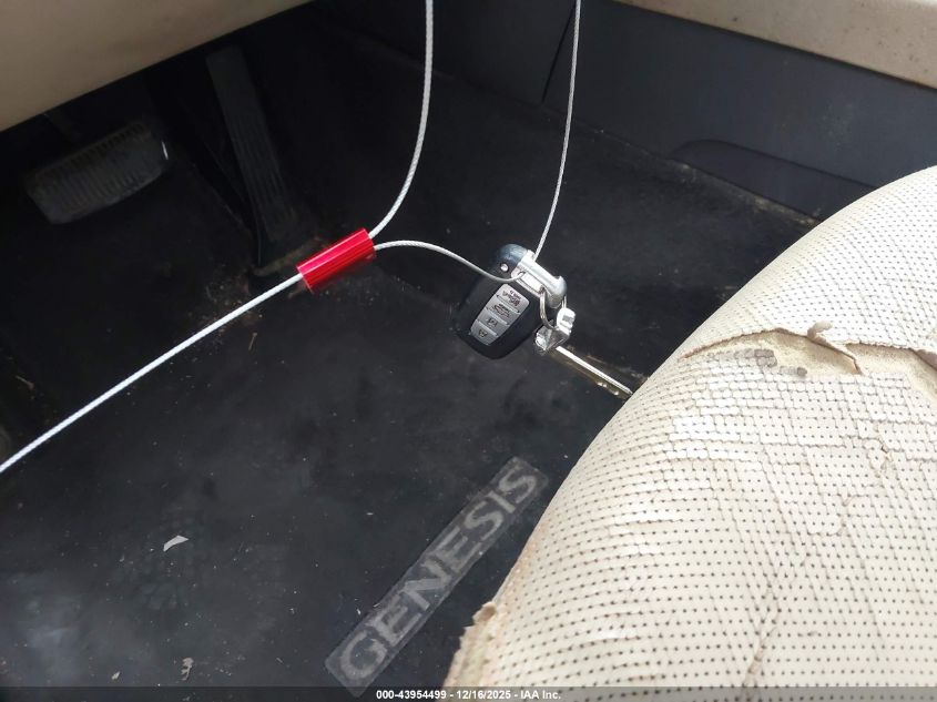 2013 Hyundai Genesis 3.8 VIN: KMHGC4DD5DU223705 Lot: 43954499