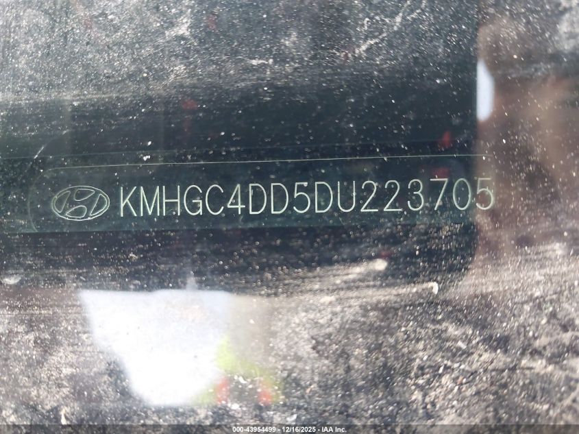 2013 Hyundai Genesis 3.8 VIN: KMHGC4DD5DU223705 Lot: 43954499