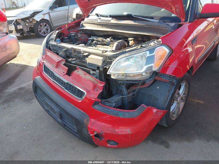 2010 Kia Soul + VIN: KNDJT2A22A7103999 Lot: 43954507