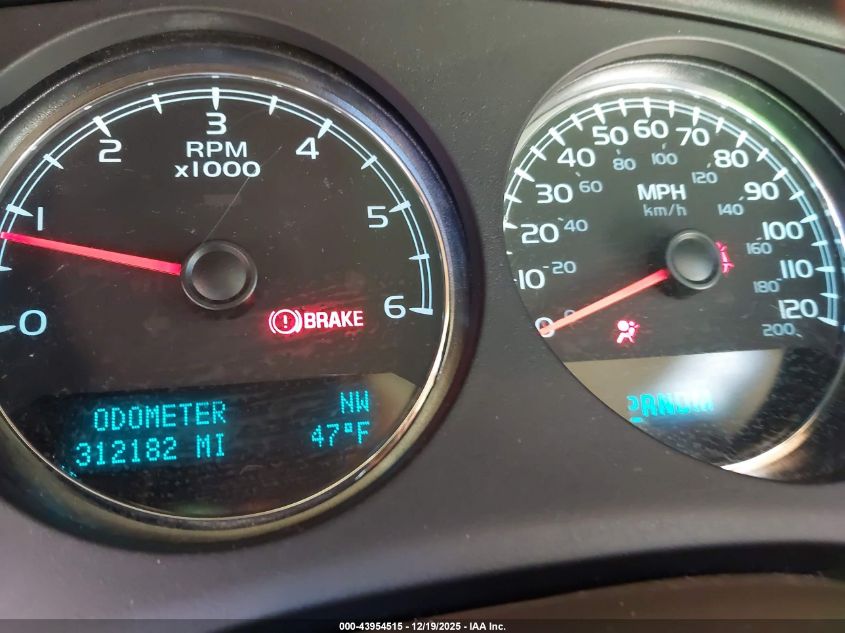 2014 Chevrolet Suburban 1500 Lt VIN: 1GNSKJE78ER242284 Lot: 43954515