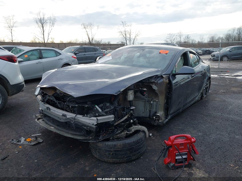 2022 Tesla Model S Plaid Tri Motor All-Wheel Drive