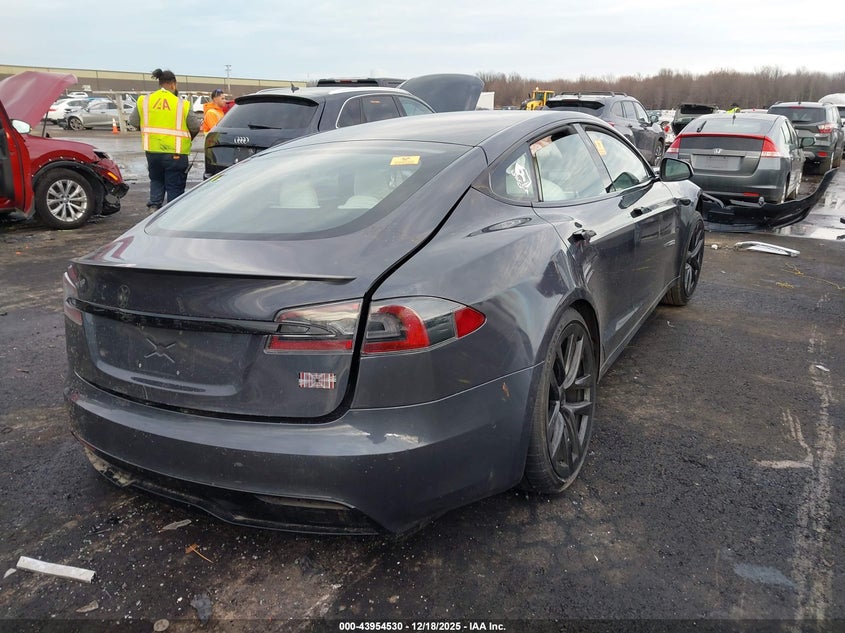 2022 Tesla Model S Plaid Tri Motor All-Wheel Drive