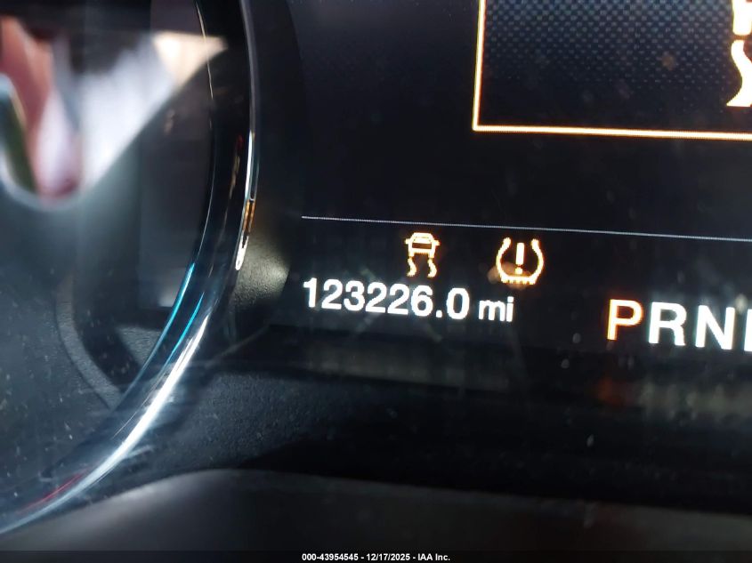 2016 Ford F-150 Lariat VIN: 1FTEW1EG5GFA09963 Lot: 43954545