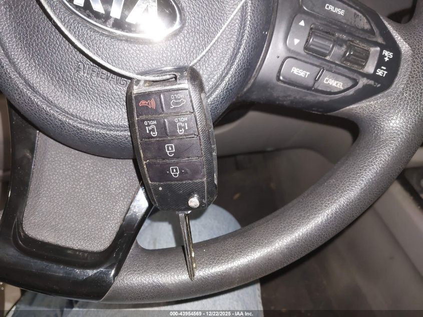 2016 Kia Sedona Lx VIN: KNDMB5C17G6100262 Lot: 43954569