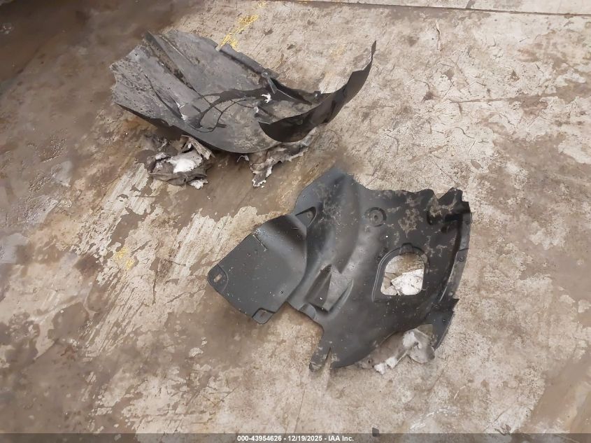 2016 Ford Explorer Sport VIN: 1FM5K8GT1GGA31589 Lot: 43954626