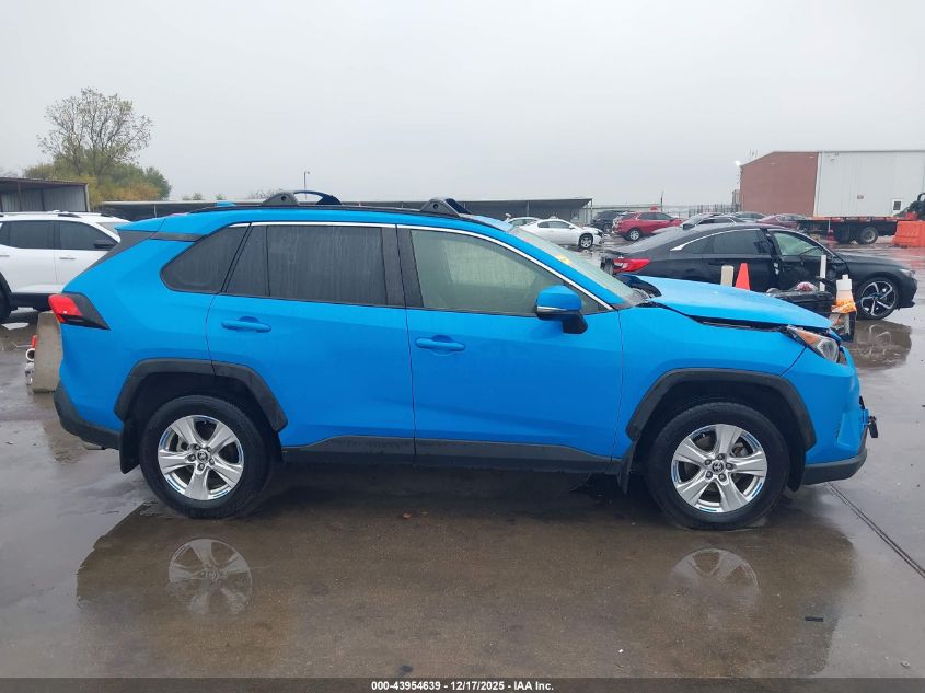 2021 Toyota Rav4 Xle VIN: JTMW1RFVXMD072322 Lot: 43954639
