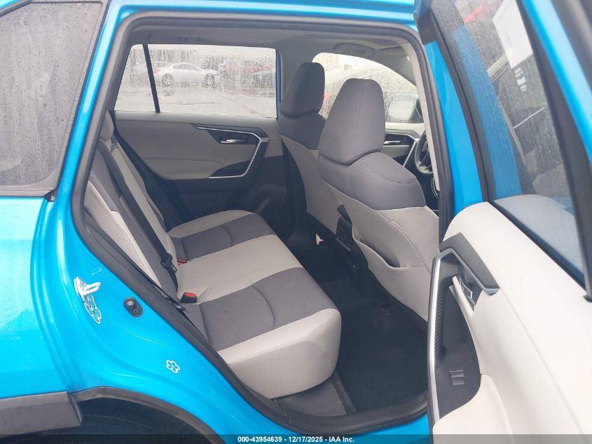 2021 Toyota Rav4 Xle VIN: JTMW1RFVXMD072322 Lot: 43954639