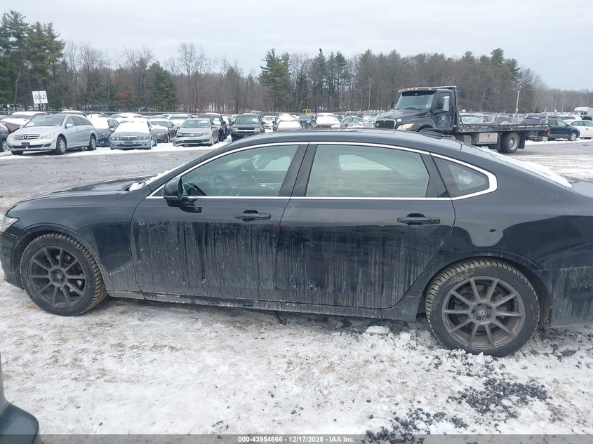 2019 Volvo S90 T5 Momentum VIN: LVY102MK4KP079817 Lot: 43954666