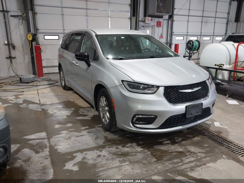 2024 Chrysler Pacifica Touring L VIN: 2C4RC1BG3RR172976 Lot: 43954686