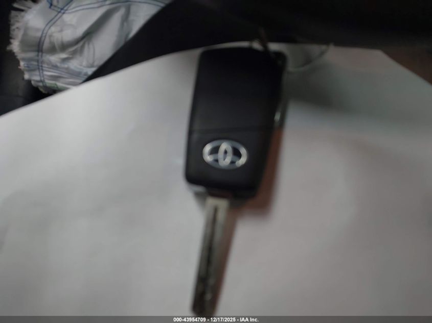 2020 Toyota Corolla Le VIN: JTDEPRAE3LJ043164 Lot: 43954709