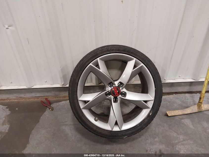 2009 Audi A5 3.2L VIN: WAUDK78T19A007532 Lot: 43954719