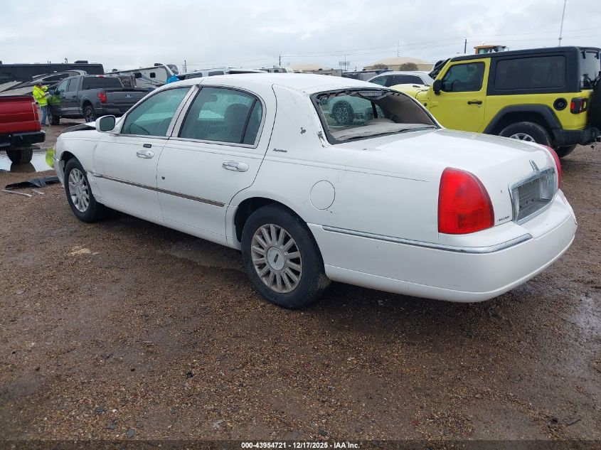 2007 Lincoln Town Car Signature