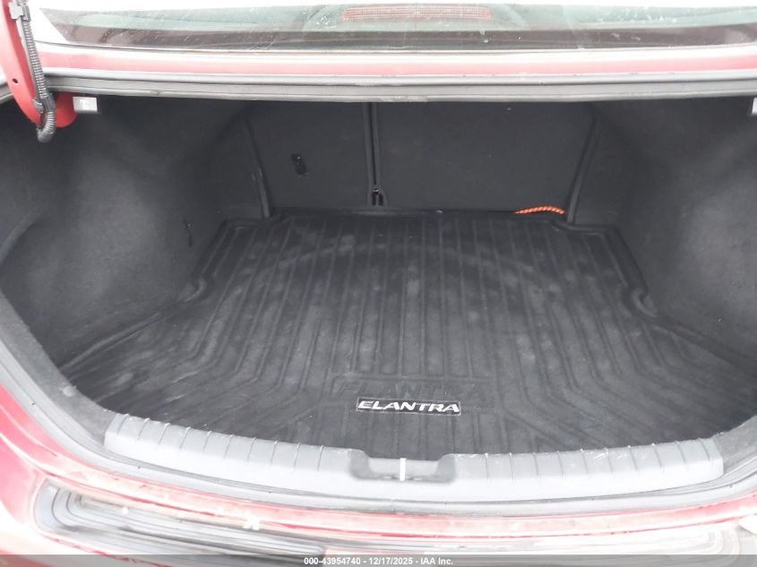 2018 Hyundai Elantra Sel VIN: 5NPD84LF2JH252550 Lot: 43954740