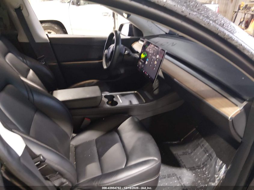 2021 Tesla Model Y Long Range Dual Motor All-Wheel Drive VIN: 5YJYGDEE0MF268080 Lot: 43954752