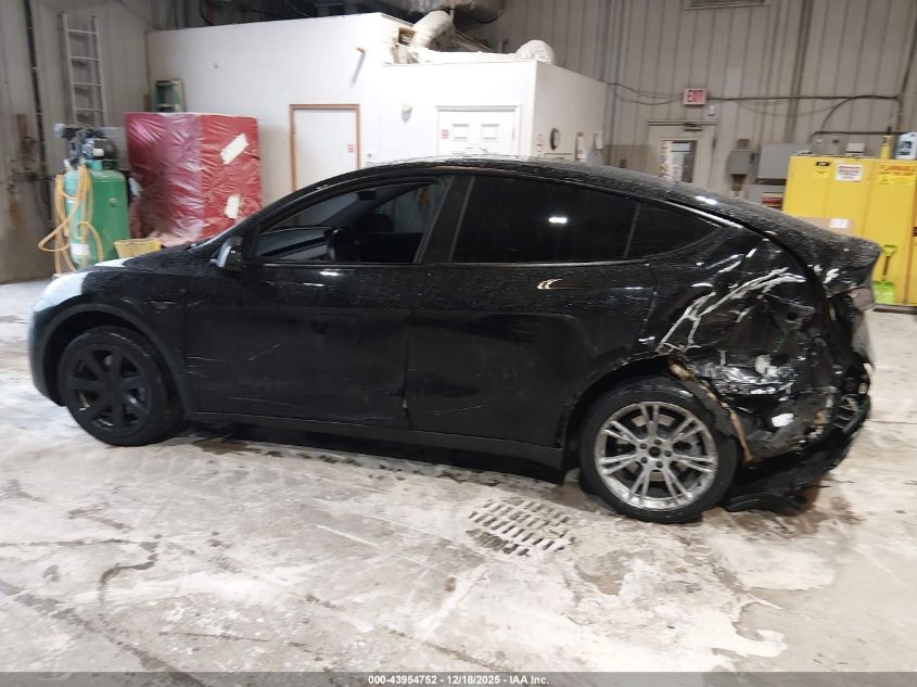 2021 Tesla Model Y Long Range Dual Motor All-Wheel Drive VIN: 5YJYGDEE0MF268080 Lot: 43954752