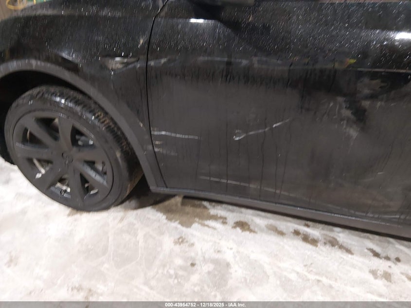 2021 TESLA MODEL Y auction photo 6
