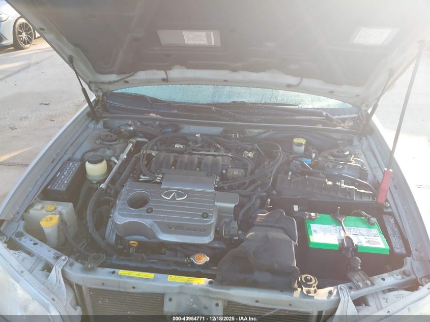 2000 Infiniti I30 Luxury/Touring VIN: JNKCA31A3YT109614 Lot: 43954771