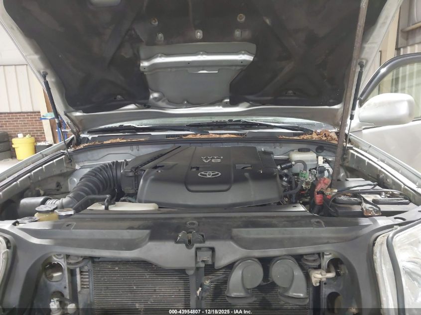 2005 Toyota 4Runner Limited V6 VIN: JTEBU17R850062286 Lot: 43954807