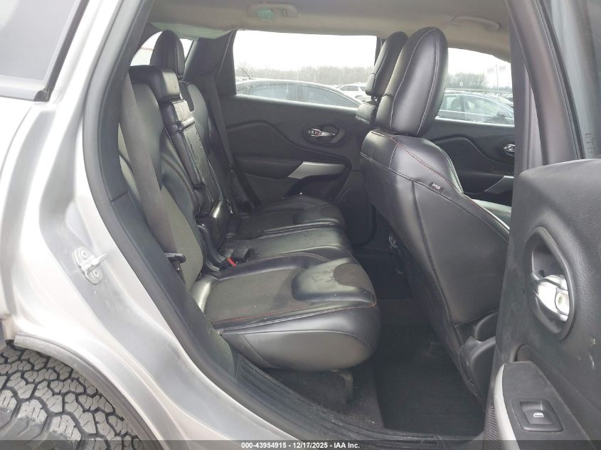 2018 Jeep Cherokee Trailhawk 4X4 VIN: 1C4PJMBX5JD550091 Lot: 43954915