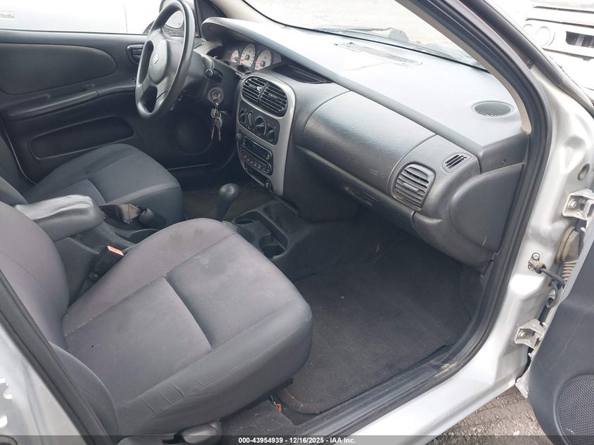 1B3ES56C55D263326 2005 DODGE NEON photo no. 5
