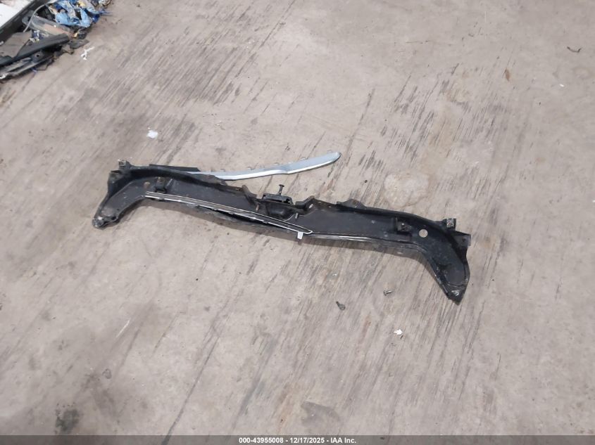 2013 Chrysler Town & Country Touring VIN: 2C4RC1BG3DR573338 Lot: 43955008