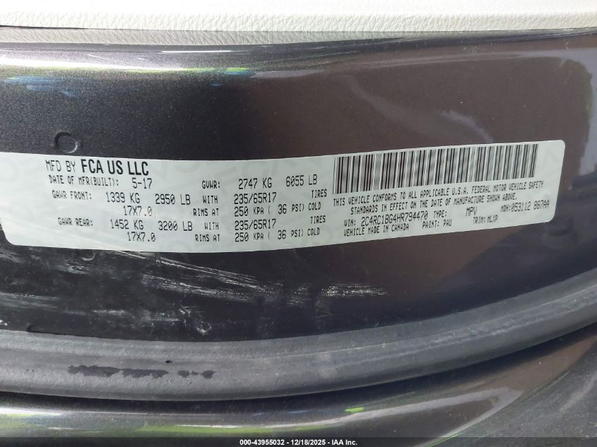 2017 Chrysler Pacifica Touring-L VIN: 2C4RC1BG4HR794470 Lot: 43955032