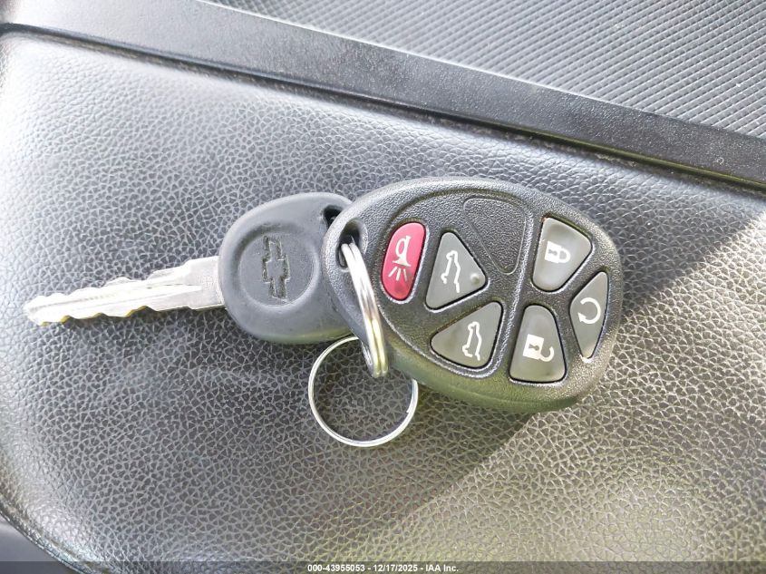 2011 Chevrolet Tahoe Ltz VIN: 1GNSKCE01BR142781 Lot: 43955053