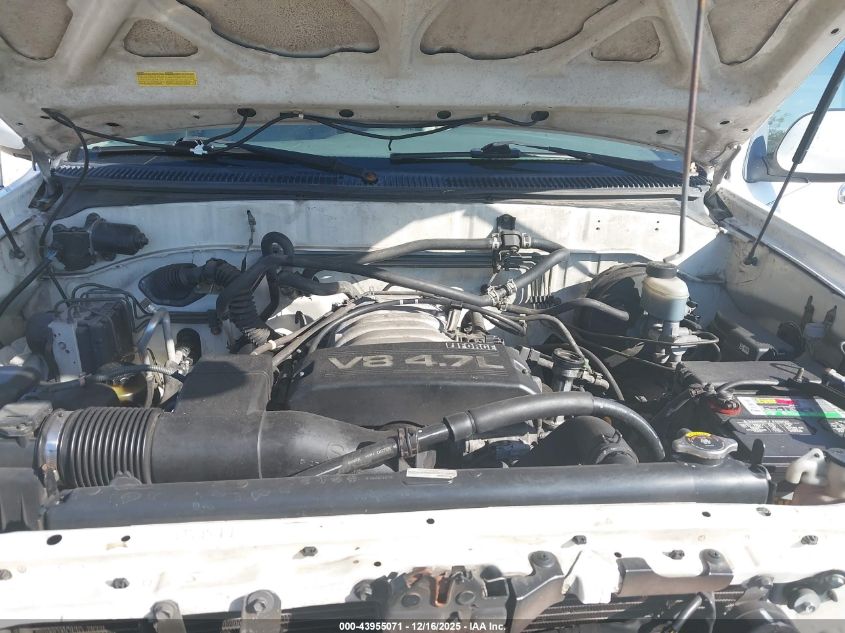 2002 Toyota Sequoia Limited V8 VIN: 5TDZT38AX2S122586 Lot: 43955071