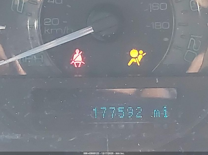 2010 Mercury Milan VIN: 3MEHM0HA0AR627494 Lot: 43955123