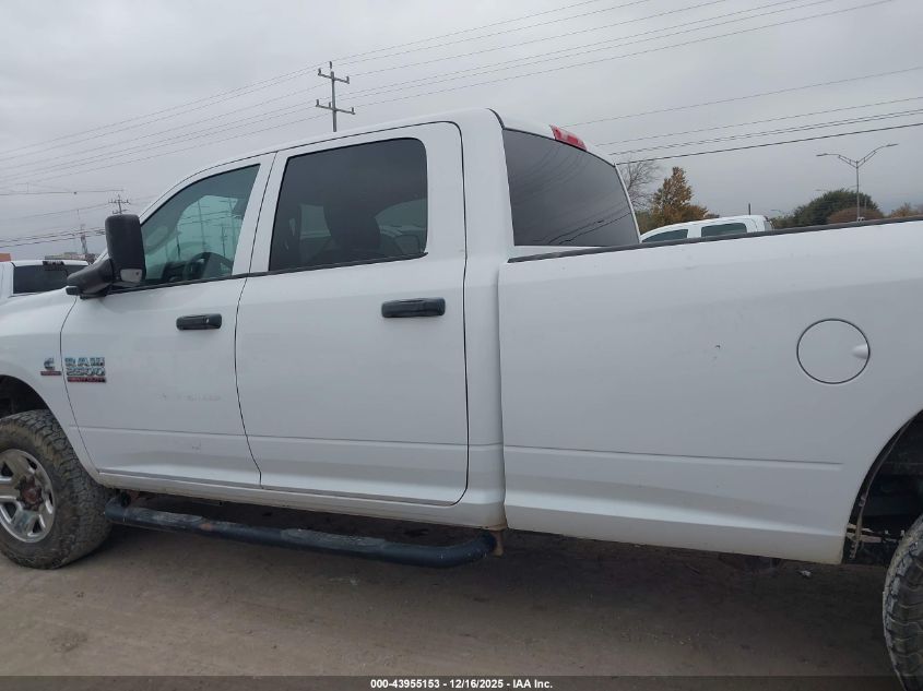 2018 Ram 2500 Tradesman 4X4 8' Box VIN: 3C6UR5HLXJG301558 Lot: 43955153