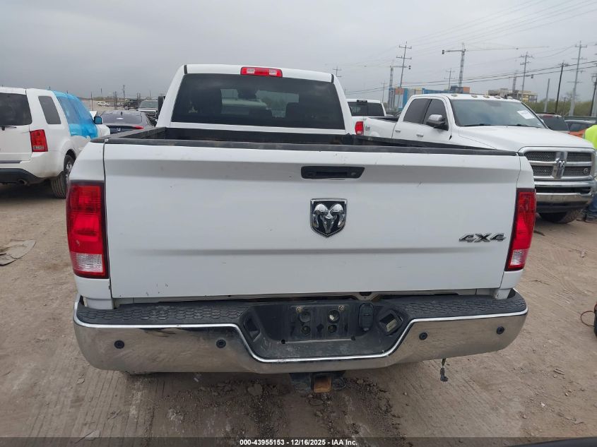 2018 Ram 2500 Tradesman 4X4 8' Box VIN: 3C6UR5HLXJG301558 Lot: 43955153