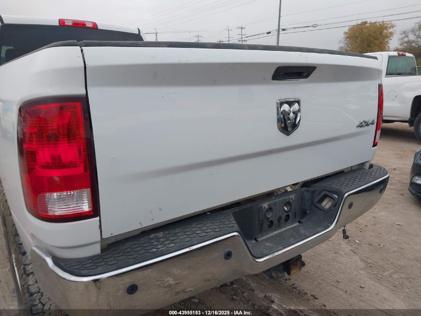 2018 Ram 2500 Tradesman 4X4 8' Box VIN: 3C6UR5HLXJG301558 Lot: 43955153