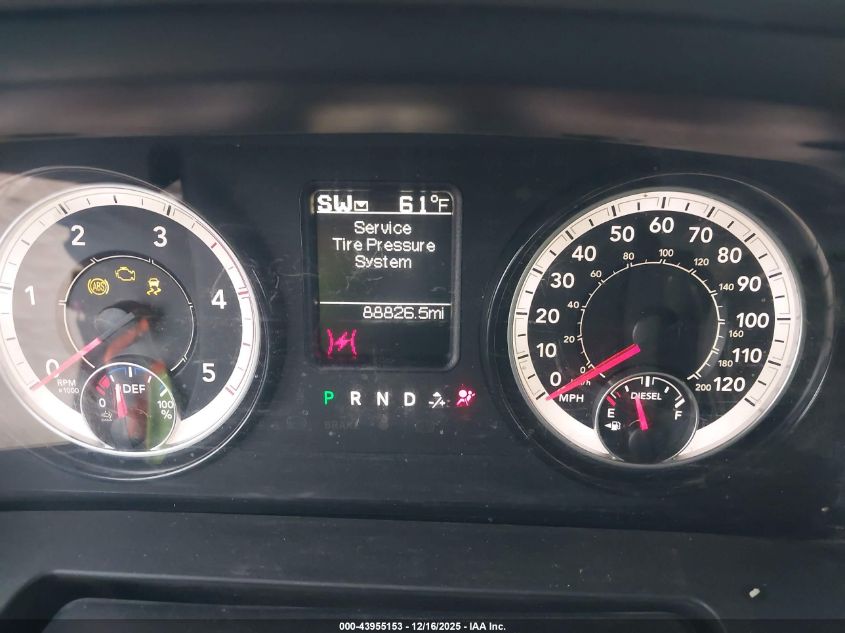 2018 Ram 2500 Tradesman 4X4 8' Box VIN: 3C6UR5HLXJG301558 Lot: 43955153