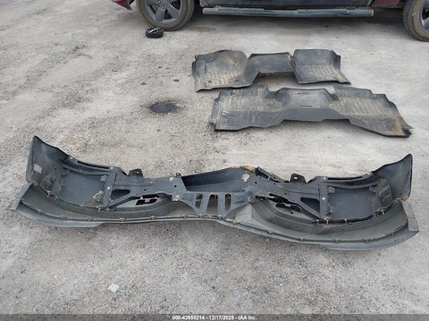 2018 Chevrolet Silverado 1500 Custom VIN: 1GCRCPEC0JZ382182 Lot: 43955214