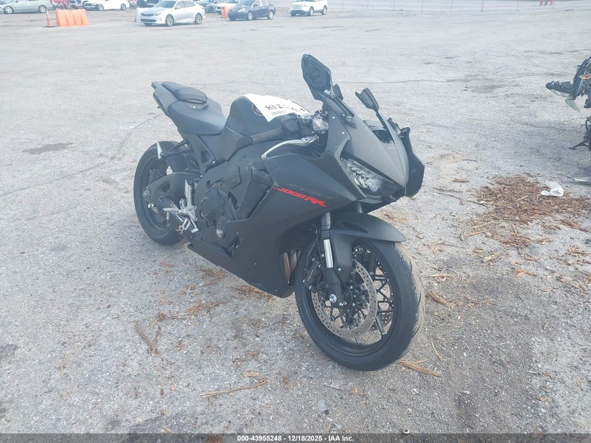 JH2SC7710JK100815 HONDA CBR1000 Photo 1