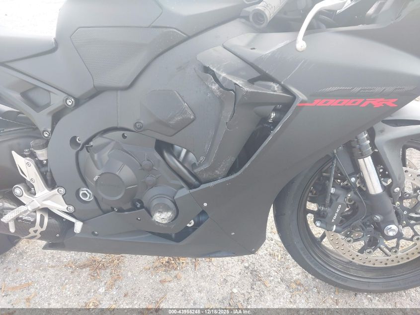 2018 Honda Cbr1000 Rr VIN: JH2SC7710JK100815 Lot: 43955248