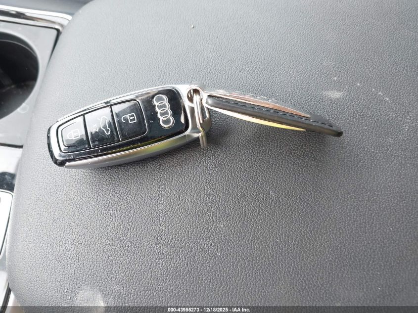 2023 Audi Q7 Prestige 55 Tfsi Quattro Tiptronic VIN: WA1VXBF71PD003083 Lot: 43955273