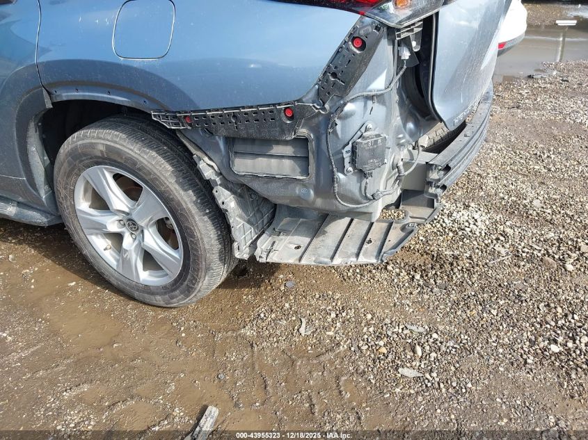 2021 Toyota Highlander Le VIN: 5TDZZRAH4MS061926 Lot: 43955323