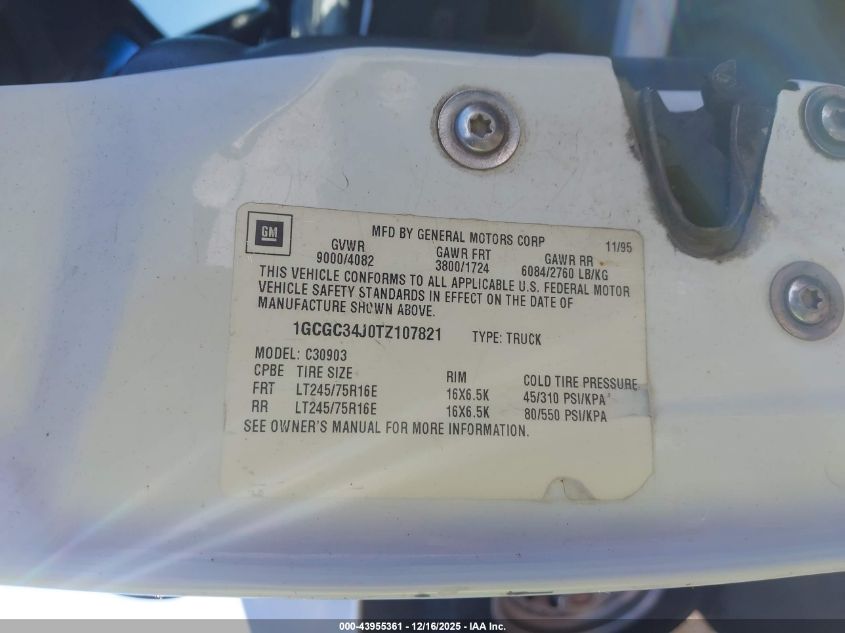 1996 Chevrolet Gmt-400 C3500 VIN: 1GCGC34J0TZ107821 Lot: 43955361