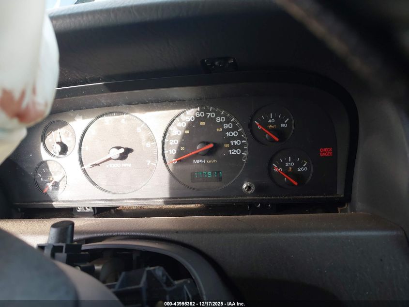 2001 Jeep Grand Cherokee Laredo VIN: 1J4GW48N11C536616 Lot: 43955362