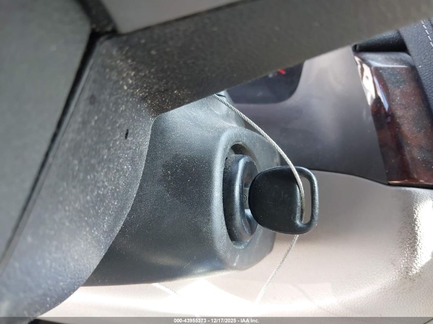 2008 Cadillac Srx V6 VIN: 1GYEE637380204915 Lot: 43955373