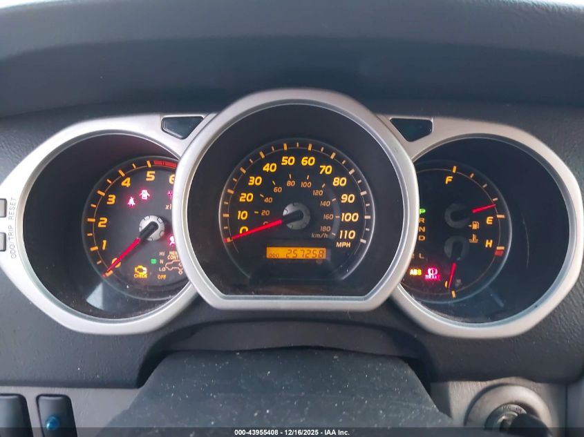 2003 Toyota 4Runner Limited V8 VIN: JTEBT17RX38002687 Lot: 43955408