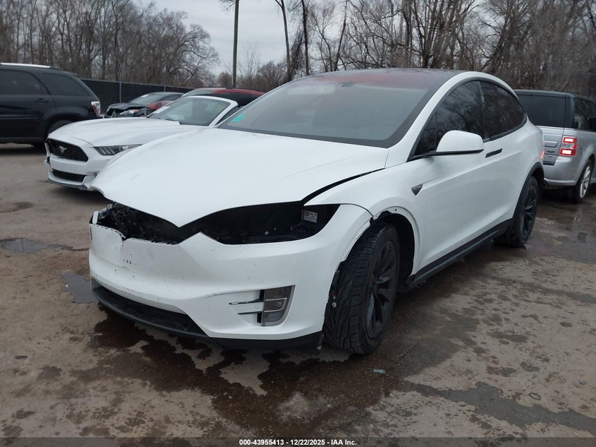 Vin: 5yjxcbe22gf003831, lot: 44451057, tesla model x 60d/70d/75d/90d/p100d 20162