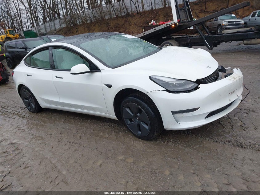 2022 Tesla Model 3 Long Range Dual Motor All-Wheel Drive