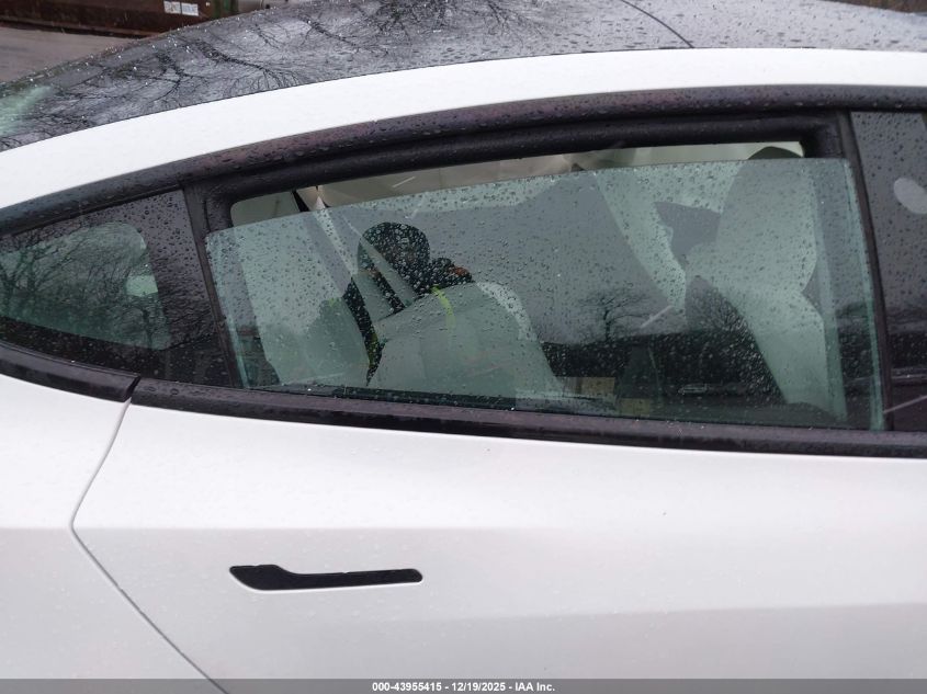 2022 Tesla Model 3 Long Range Dual Motor All-Wheel Drive VIN: 5YJ3E1EB5NF115071 Lot: 43955415