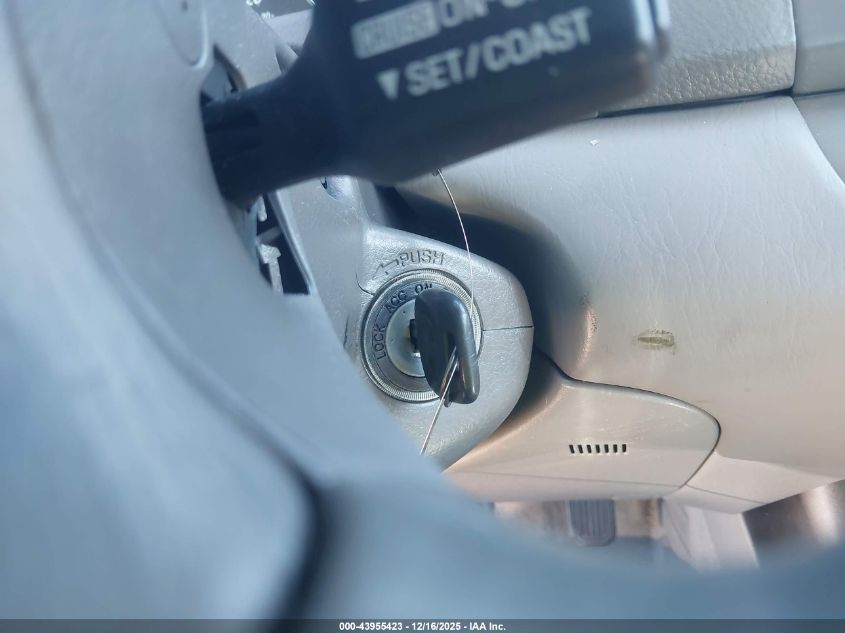 2003 Toyota Camry Le VIN: 4T1BE32K53U730358 Lot: 43955423