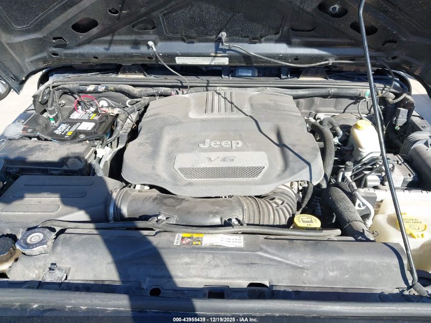 2012 Jeep Wrangler Unlimited Sport VIN: 1C4HJWDG4CL197641 Lot: 43955439