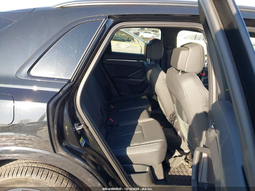 2024 Audi Q3 Premium 45 Tfsi S Line Quattro Tiptronic VIN: WA1DECF39R1135355 Lot: 43955530