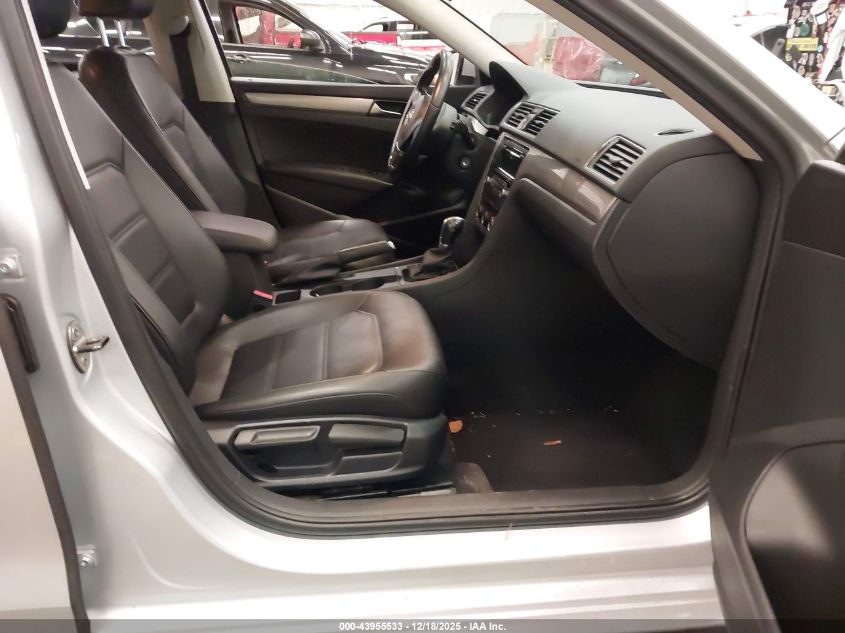 2015 Volkswagen Passat 1.8T Wolfsburg Edition VIN: 1VWAS7A32FC012459 Lot: 43955533